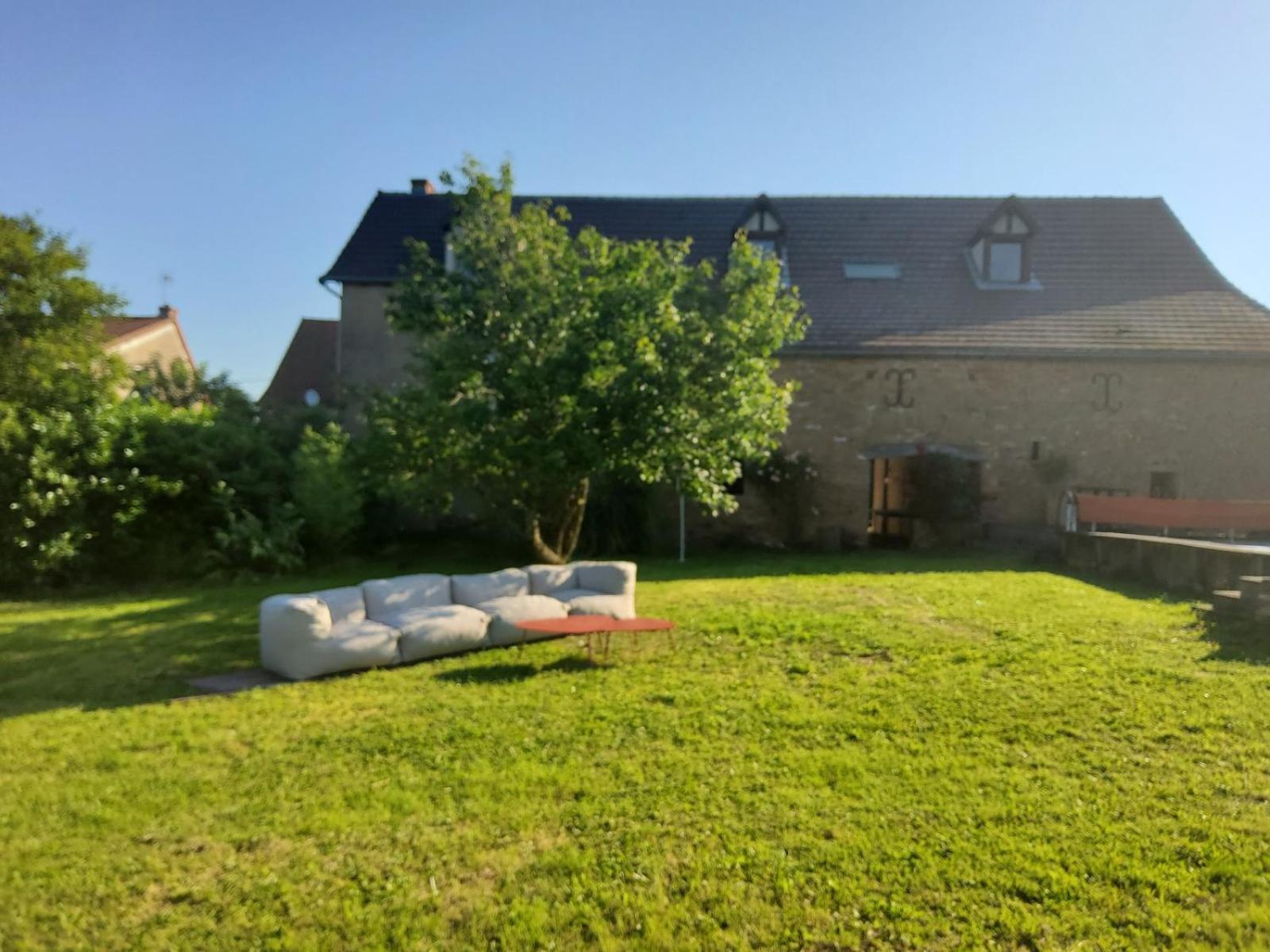 Bed and Breakfast La Parenthese A Etrigny Zewnętrze zdjęcie