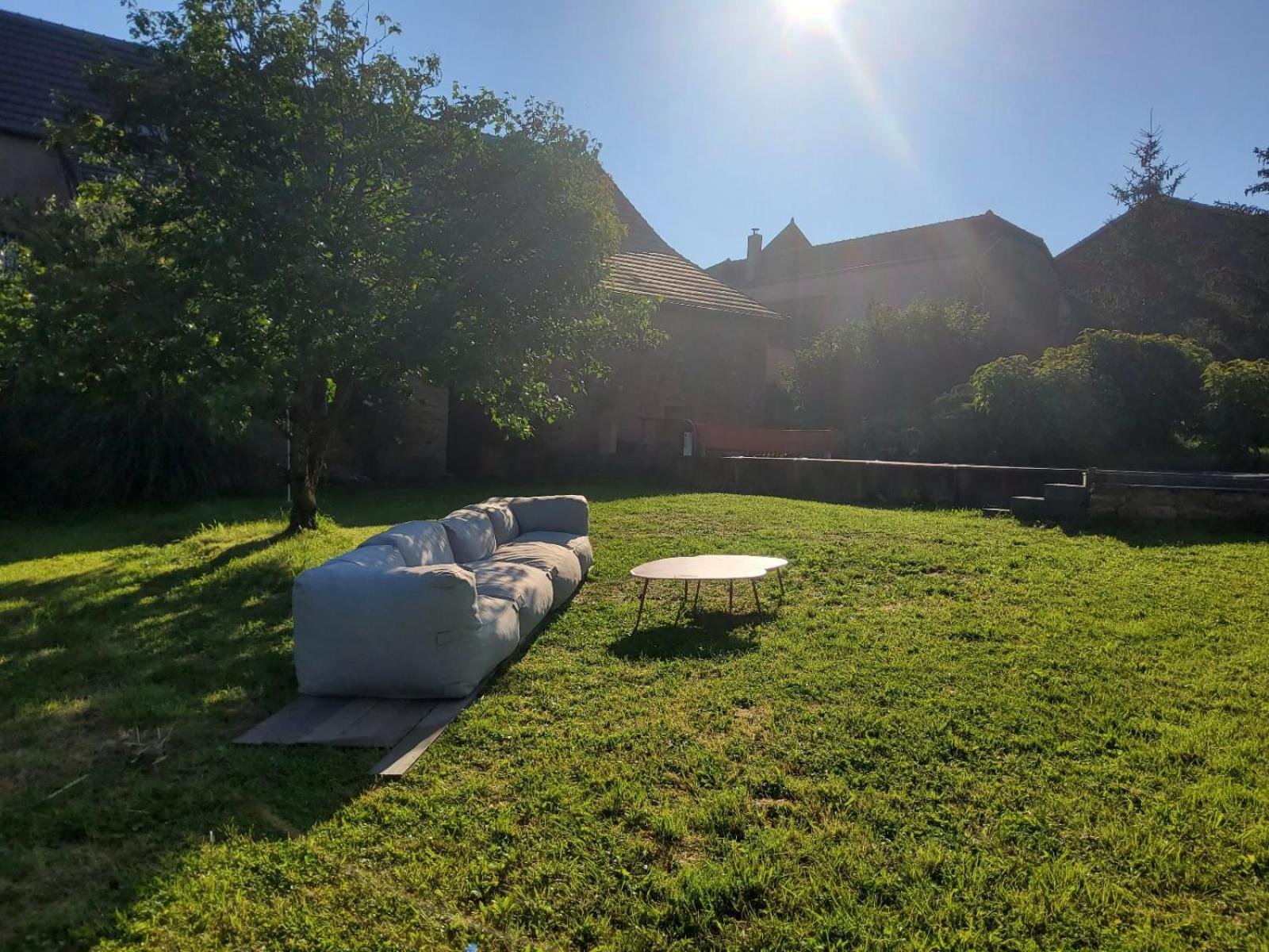 Bed and Breakfast La Parenthese A Etrigny Zewnętrze zdjęcie