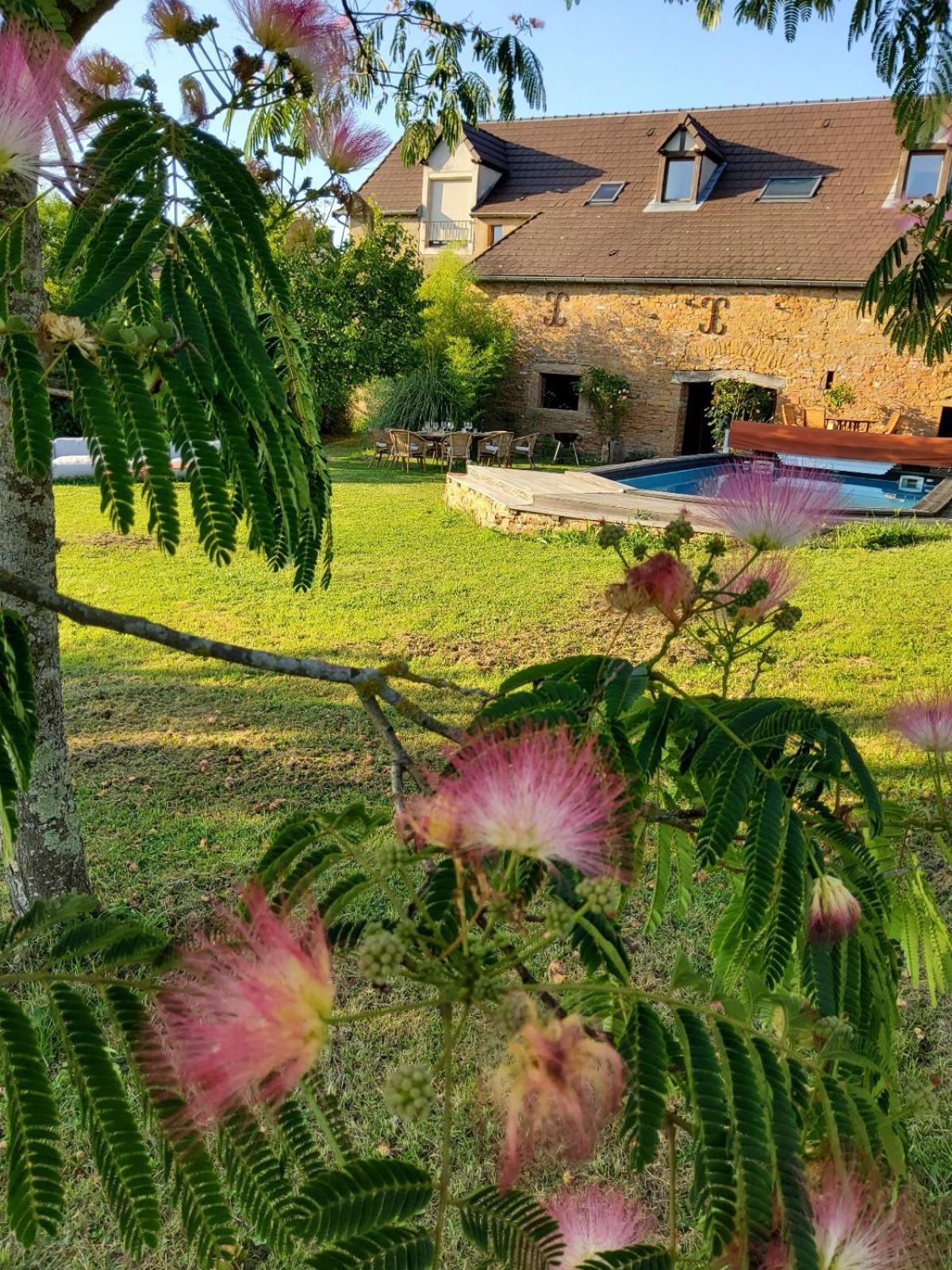Bed and Breakfast La Parenthese A Etrigny Zewnętrze zdjęcie